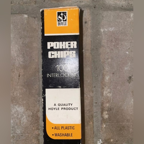 Vintage 100 Hoyle Plastic Interlocking Pocker Chips W/ Original Box - Picture 2 of 4